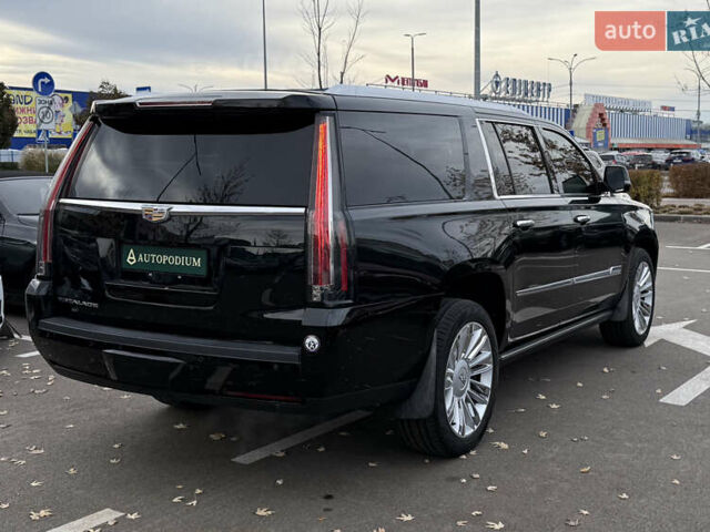 Кадиллак Эскалейд 2015 в Киеве на Automoto.ua Черный Кадиллак Эскалейд, объемом двигателя 6.16 л и пробегом 82 тыс. км за 64999 $, фото 9 на Automoto.ua
