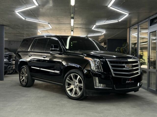 Черный Кадиллак Эскалейд, объемом двигателя 0 л и пробегом 183 тыс. км за 35500 $, фото 2 на Automoto.ua