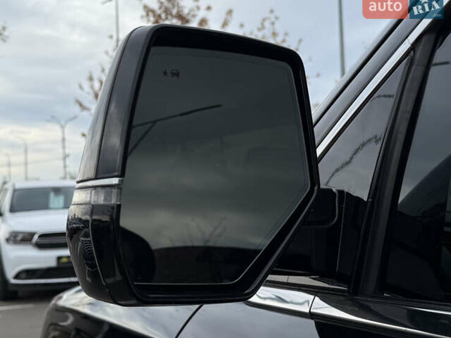Кадиллак Эскалейд 2015 в Киеве на Automoto.ua Черный Кадиллак Эскалейд, объемом двигателя 6.16 л и пробегом 82 тыс. км за 64999 $, фото 11 на Automoto.ua