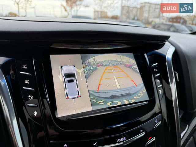 Кадиллак Эскалейд 2015 в Киеве на Automoto.ua Черный Кадиллак Эскалейд, объемом двигателя 6.16 л и пробегом 82 тыс. км за 64999 $, фото 38 на Automoto.ua