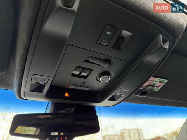 Кадиллак Эскалейд 2015 в Киеве на Automoto.ua Черный Кадиллак Эскалейд, объемом двигателя 6.16 л и пробегом 82 тыс. км за 64999 $, фото 43 на Automoto.ua