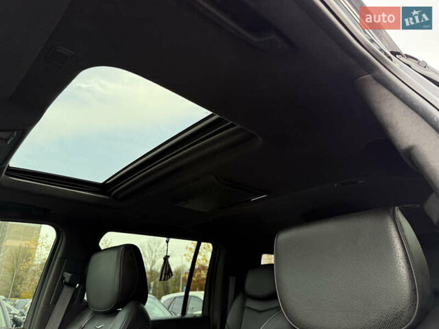 Кадиллак Эскалейд 2015 в Киеве на Automoto.ua Черный Кадиллак Эскалейд, объемом двигателя 6.16 л и пробегом 82 тыс. км за 64999 $, фото 21 на Automoto.ua