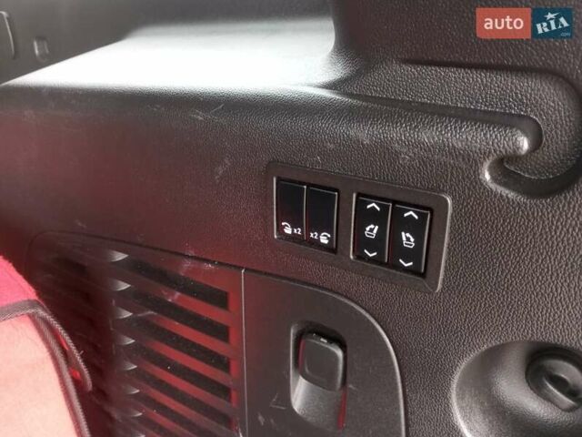 Черный Кадиллак Эскалейд, объемом двигателя 6.16 л и пробегом 140 тыс. км за 27500 $, фото 8 на Automoto.ua