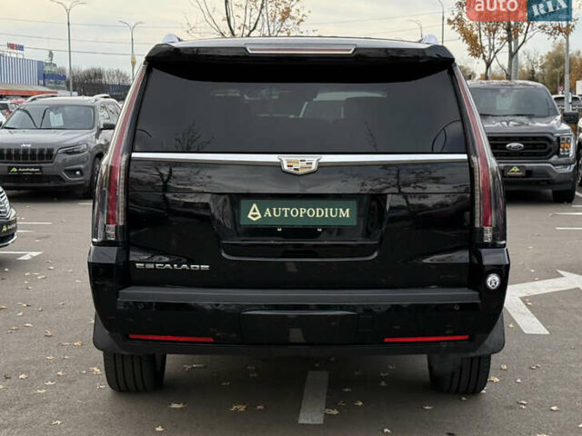 Кадиллак Эскалейд 2015 в Киеве на Automoto.ua Черный Кадиллак Эскалейд, объемом двигателя 6.16 л и пробегом 82 тыс. км за 64999 $, фото 7 на Automoto.ua