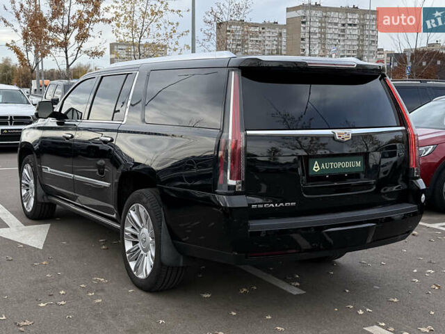 Кадиллак Эскалейд 2015 в Киеве на Automoto.ua Черный Кадиллак Эскалейд, объемом двигателя 6.16 л и пробегом 82 тыс. км за 64999 $, фото 8 на Automoto.ua