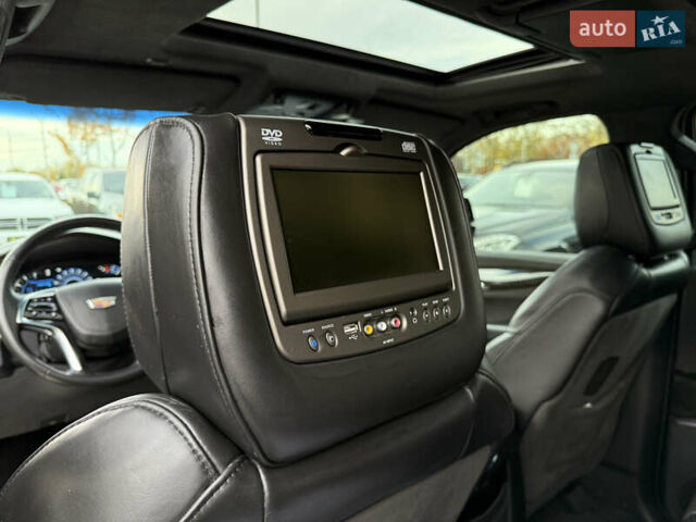 Кадиллак Эскалейд 2015 в Киеве на Automoto.ua Черный Кадиллак Эскалейд, объемом двигателя 6.16 л и пробегом 82 тыс. км за 64999 $, фото 23 на Automoto.ua