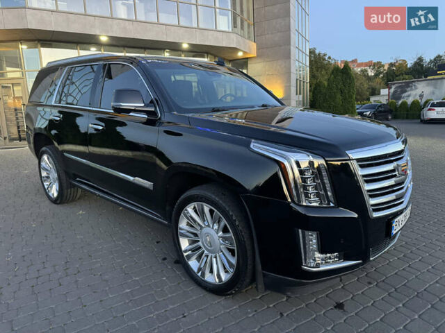 Черный Кадиллак Эскалейд, объемом двигателя 6.2 л и пробегом 98 тыс. км за 40000 $, фото 1 на Automoto.ua