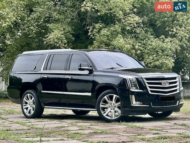 Черный Кадиллак Эскалейд, объемом двигателя 6.2 л и пробегом 270 тыс. км за 42750 $, фото 11 на Automoto.ua