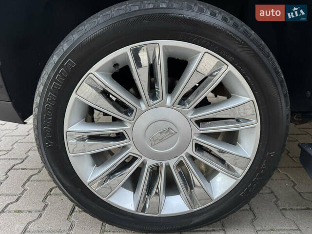 Чорний Каділак Ескалейд, об'ємом двигуна 6.2 л та пробігом 105 тис. км за 40000 $, фото 18 на Automoto.ua