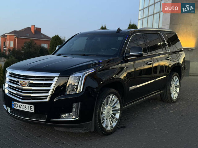 Черный Кадиллак Эскалейд, объемом двигателя 6.2 л и пробегом 98 тыс. км за 40000 $, фото 27 на Automoto.ua