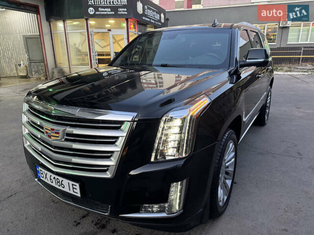 Черный Кадиллак Эскалейд, объемом двигателя 6.2 л и пробегом 98 тыс. км за 40000 $, фото 34 на Automoto.ua