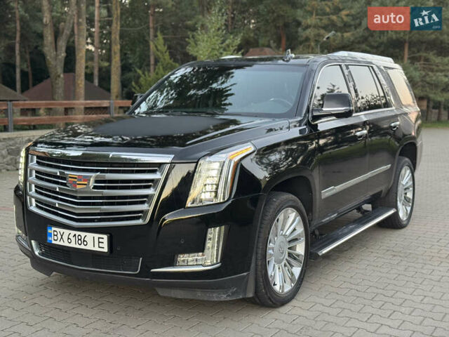 Черный Кадиллак Эскалейд, объемом двигателя 6.2 л и пробегом 98 тыс. км за 42500 $, фото 18 на Automoto.ua