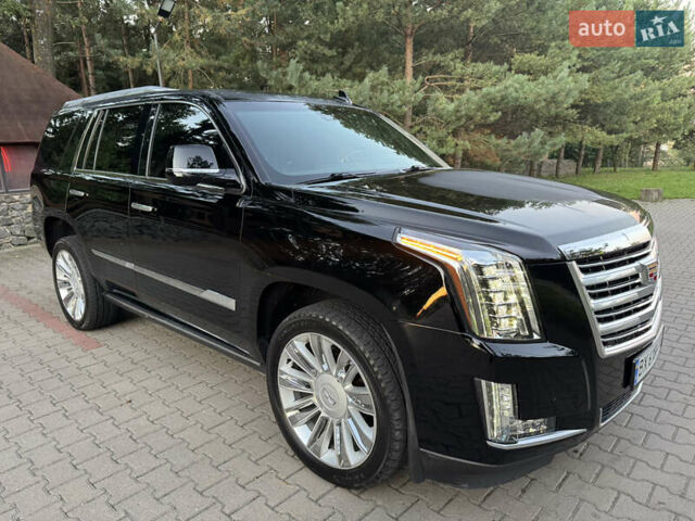 Черный Кадиллак Эскалейд, объемом двигателя 6.2 л и пробегом 98 тыс. км за 40000 $, фото 11 на Automoto.ua