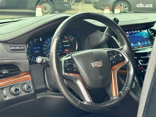 Кадиллак Эскалейд 2016 в Киеве на Automoto.ua Черный Кадиллак Эскалейд, объемом двигателя 0 л и пробегом 270 тыс. км за 42100 $, фото 11 на Automoto.ua