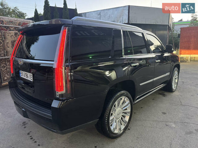 Черный Кадиллак Эскалейд, объемом двигателя 6.2 л и пробегом 98 тыс. км за 40000 $, фото 29 на Automoto.ua