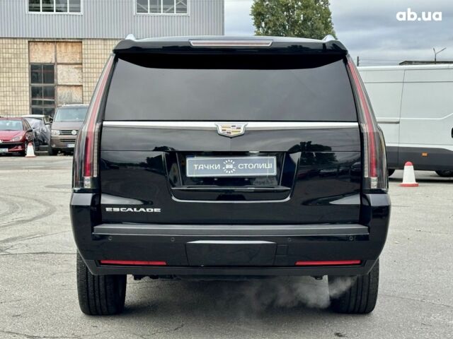 Кадиллак Эскалейд 2016 в Киеве на Automoto.ua Черный Кадиллак Эскалейд, объемом двигателя 0 л и пробегом 270 тыс. км за 42100 $, фото 3 на Automoto.ua