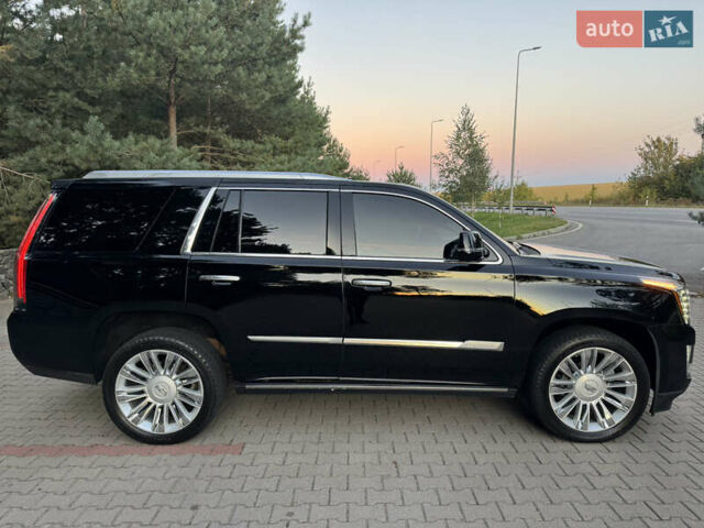 Черный Кадиллак Эскалейд, объемом двигателя 6.2 л и пробегом 98 тыс. км за 40000 $, фото 10 на Automoto.ua