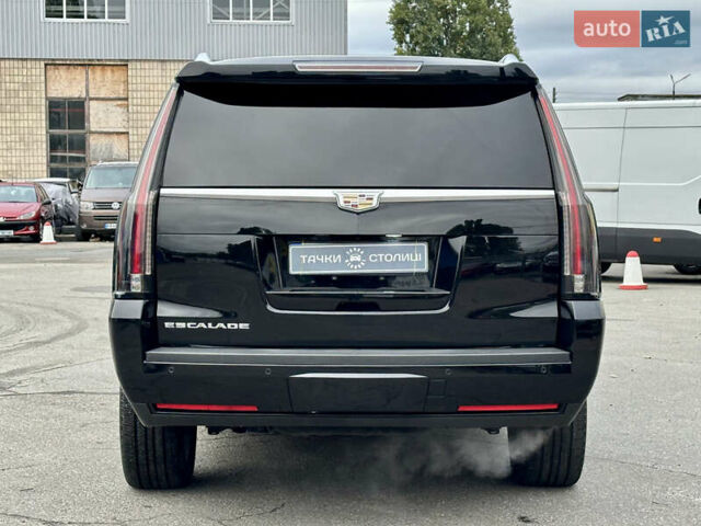 Кадиллак Эскалейд 2016 в Киеве на Automoto.ua Черный Кадиллак Эскалейд, объемом двигателя 6.16 л и пробегом 270 тыс. км за 42100 $, фото 3 на Automoto.ua