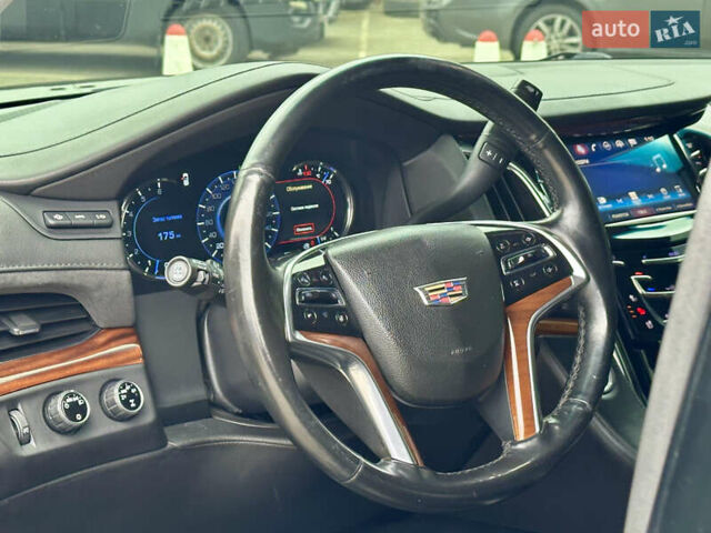 Кадиллак Эскалейд 2016 в Киеве на Automoto.ua Черный Кадиллак Эскалейд, объемом двигателя 6.16 л и пробегом 270 тыс. км за 42100 $, фото 11 на Automoto.ua