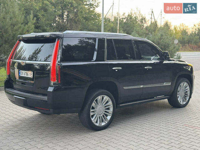 Черный Кадиллак Эскалейд, объемом двигателя 6.2 л и пробегом 98 тыс. км за 40000 $, фото 22 на Automoto.ua