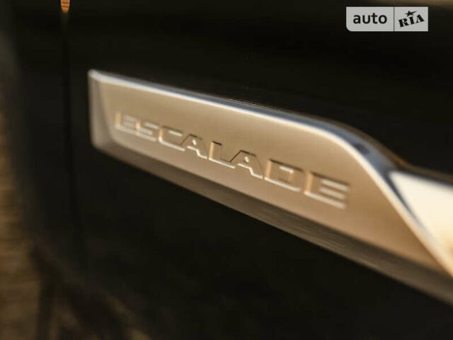 Черный Кадиллак Эскалейд, объемом двигателя 6.2 л и пробегом 48 тыс. км за 55000 $, фото 16 на Automoto.ua