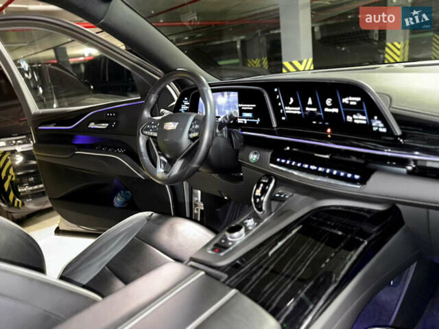 Чорний Каділак Ескалейд, об'ємом двигуна 6.16 л та пробігом 60 тис. км за 100000 $, фото 5 на Automoto.ua
