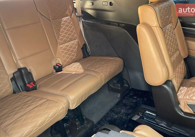 Чорний Каділак Ескалейд, об'ємом двигуна 6 л та пробігом 45 тис. км за 97000 $, фото 12 на Automoto.ua