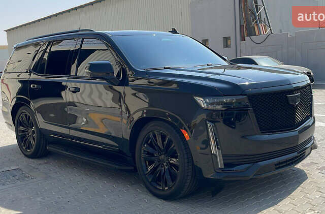 Чорний Каділак Ескалейд, об'ємом двигуна 6 л та пробігом 45 тис. км за 97000 $, фото 1 на Automoto.ua