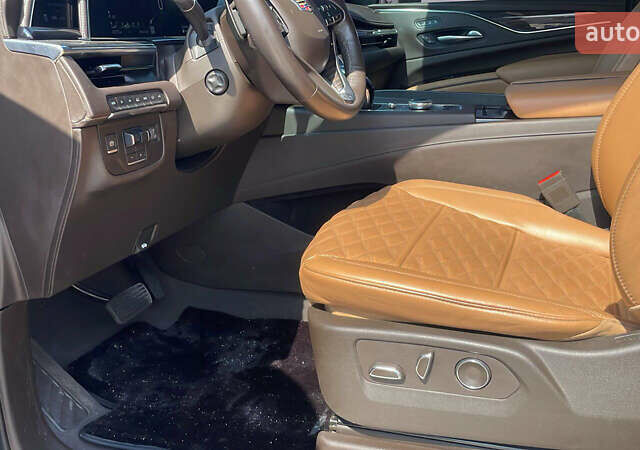 Чорний Каділак Ескалейд, об'ємом двигуна 6 л та пробігом 45 тис. км за 97000 $, фото 16 на Automoto.ua