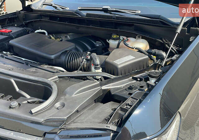 Чорний Каділак Ескалейд, об'ємом двигуна 6 л та пробігом 45 тис. км за 97000 $, фото 27 на Automoto.ua