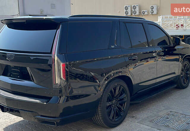 Чорний Каділак Ескалейд, об'ємом двигуна 6 л та пробігом 45 тис. км за 97000 $, фото 3 на Automoto.ua