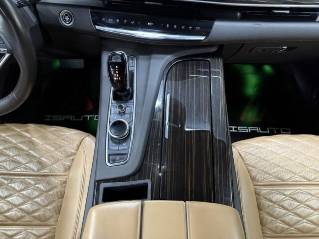 Черный Кадиллак Эскалейд, объемом двигателя 0 л и пробегом 44 тыс. км за 119000 $, фото 22 на Automoto.ua