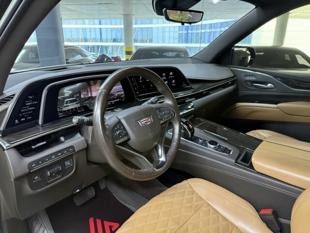 Черный Кадиллак Эскалейд, объемом двигателя 0 л и пробегом 44 тыс. км за 119000 $, фото 17 на Automoto.ua