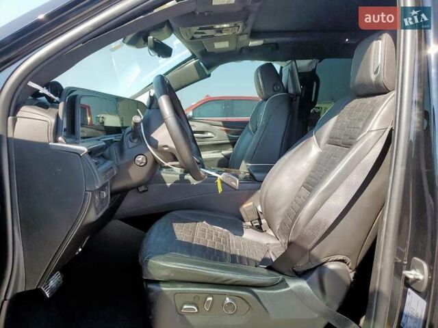 Черный Кадиллак Эскалейд, объемом двигателя 6.2 л и пробегом 19 тыс. км за 32300 $, фото 4 на Automoto.ua