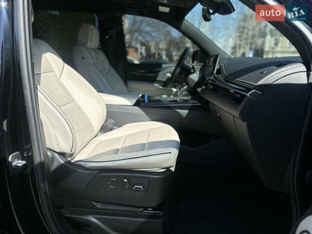 Черный Кадиллак Эскалейд, объемом двигателя 6.16 л и пробегом 36 тыс. км за 143000 $, фото 33 на Automoto.ua