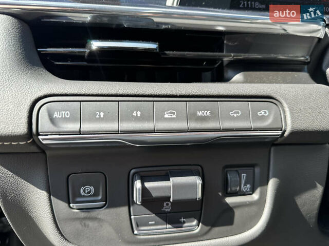 Черный Кадиллак Эскалейд, объемом двигателя 6.16 л и пробегом 36 тыс. км за 143000 $, фото 13 на Automoto.ua