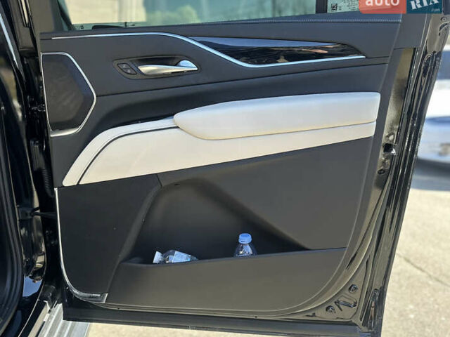 Черный Кадиллак Эскалейд, объемом двигателя 6.16 л и пробегом 36 тыс. км за 143000 $, фото 35 на Automoto.ua