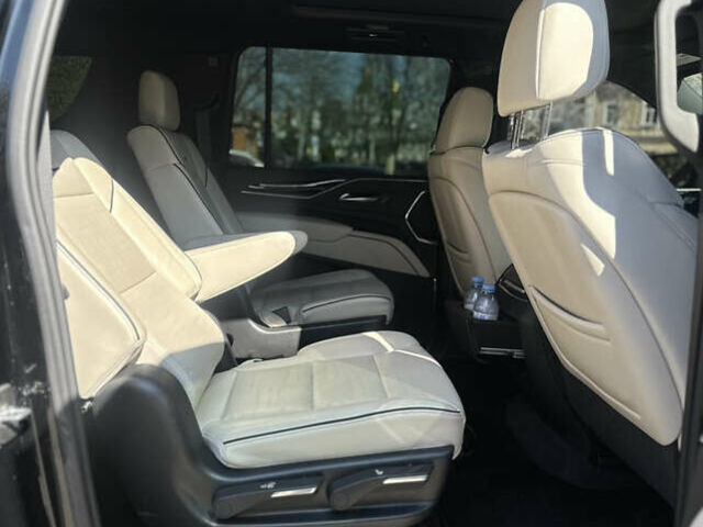 Черный Кадиллак Эскалейд, объемом двигателя 6.16 л и пробегом 36 тыс. км за 143000 $, фото 36 на Automoto.ua