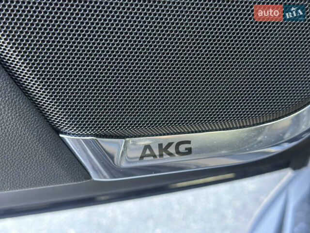 Черный Кадиллак Эскалейд, объемом двигателя 6.16 л и пробегом 36 тыс. км за 143000 $, фото 9 на Automoto.ua