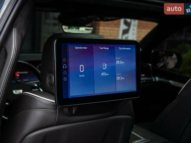 Чорний Каділак Ескалейд, об'ємом двигуна 6.2 л та пробігом 1 тис. км за 204000 $, фото 41 на Automoto.ua