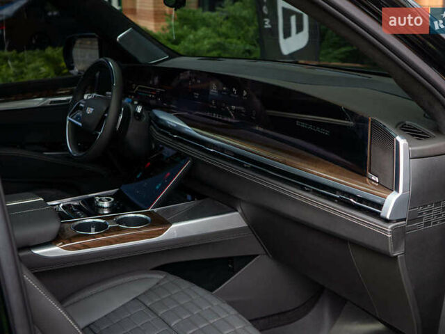 Чорний Каділак Ескалейд, об'ємом двигуна 6.2 л та пробігом 1 тис. км за 204000 $, фото 33 на Automoto.ua