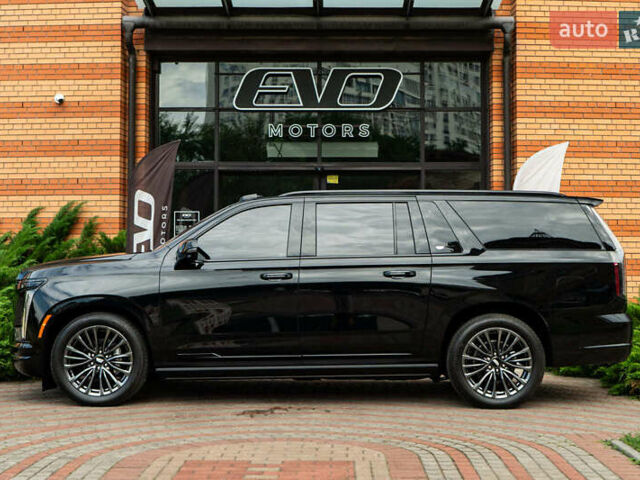 Чорний Каділак Ескалейд, об'ємом двигуна 6.2 л та пробігом 1 тис. км за 204000 $, фото 3 на Automoto.ua