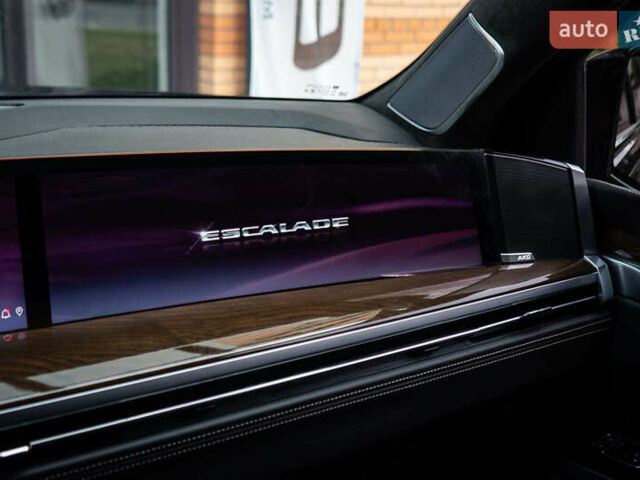 Чорний Каділак Ескалейд, об'ємом двигуна 6.2 л та пробігом 1 тис. км за 204000 $, фото 31 на Automoto.ua