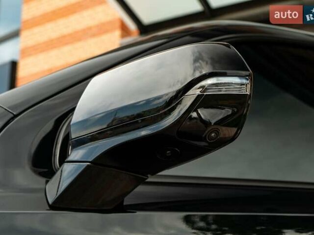 Чорний Каділак Ескалейд, об'ємом двигуна 6.2 л та пробігом 1 тис. км за 204000 $, фото 18 на Automoto.ua