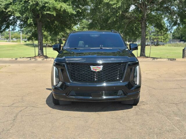 Чорний Каділак Ескалейд, об'ємом двигуна 6.2 л та пробігом 5 тис. км за 92000 $, фото 1 на Automoto.ua