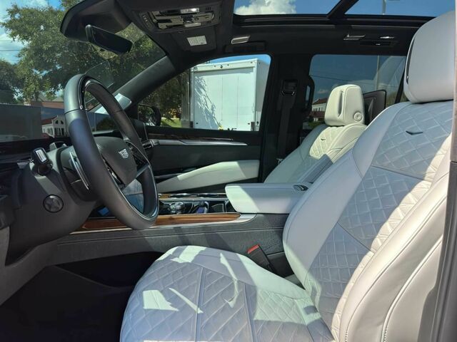 Чорний Каділак Ескалейд, об'ємом двигуна 6.2 л та пробігом 5 тис. км за 92000 $, фото 9 на Automoto.ua