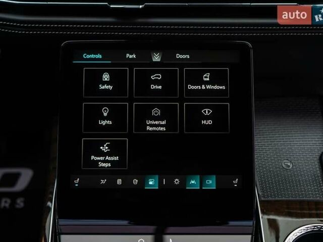 Чорний Каділак Ескалейд, об'ємом двигуна 6.2 л та пробігом 1 тис. км за 204000 $, фото 39 на Automoto.ua