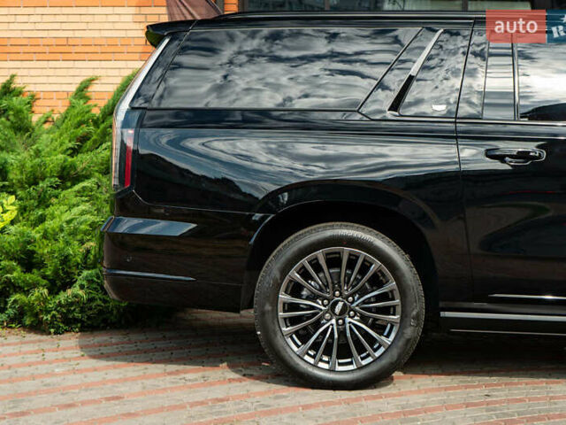 Чорний Каділак Ескалейд, об'ємом двигуна 6.2 л та пробігом 1 тис. км за 204000 $, фото 11 на Automoto.ua