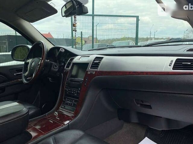Кадиллак Эскалейд, объемом двигателя 6.2 л и пробегом 95 тыс. км за 33800 $, фото 12 на Automoto.ua