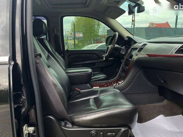 Кадиллак Эскалейд, объемом двигателя 6.2 л и пробегом 95 тыс. км за 33800 $, фото 11 на Automoto.ua